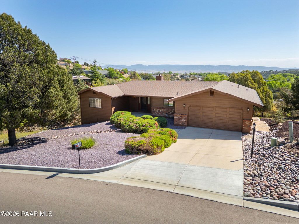 Photo of 845 Sunrise Boulevard, Prescott, AZ 86301 (MLS # 1081474)