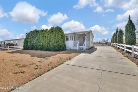 A home in Mayer