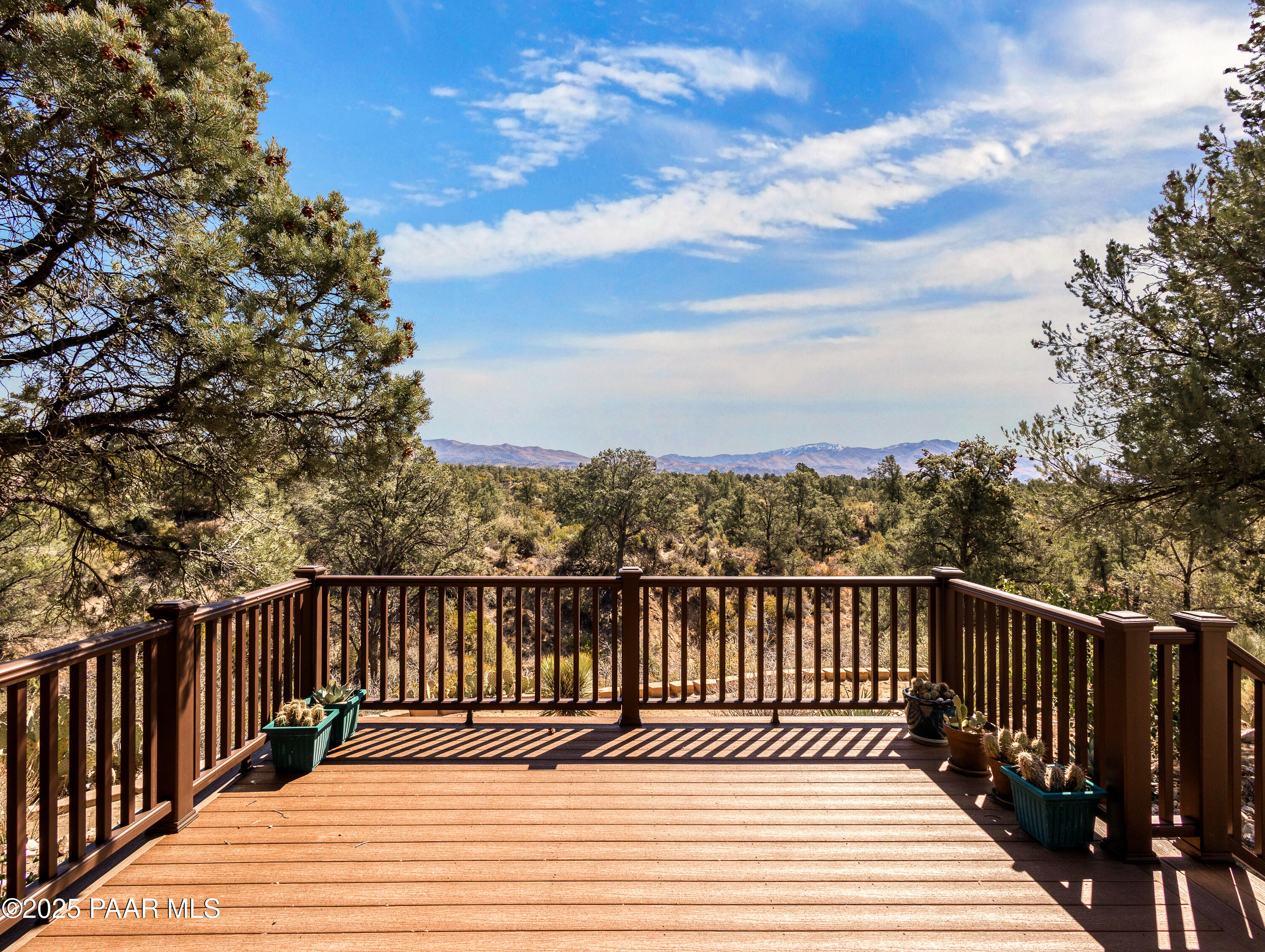 15555 S Middle Ridge