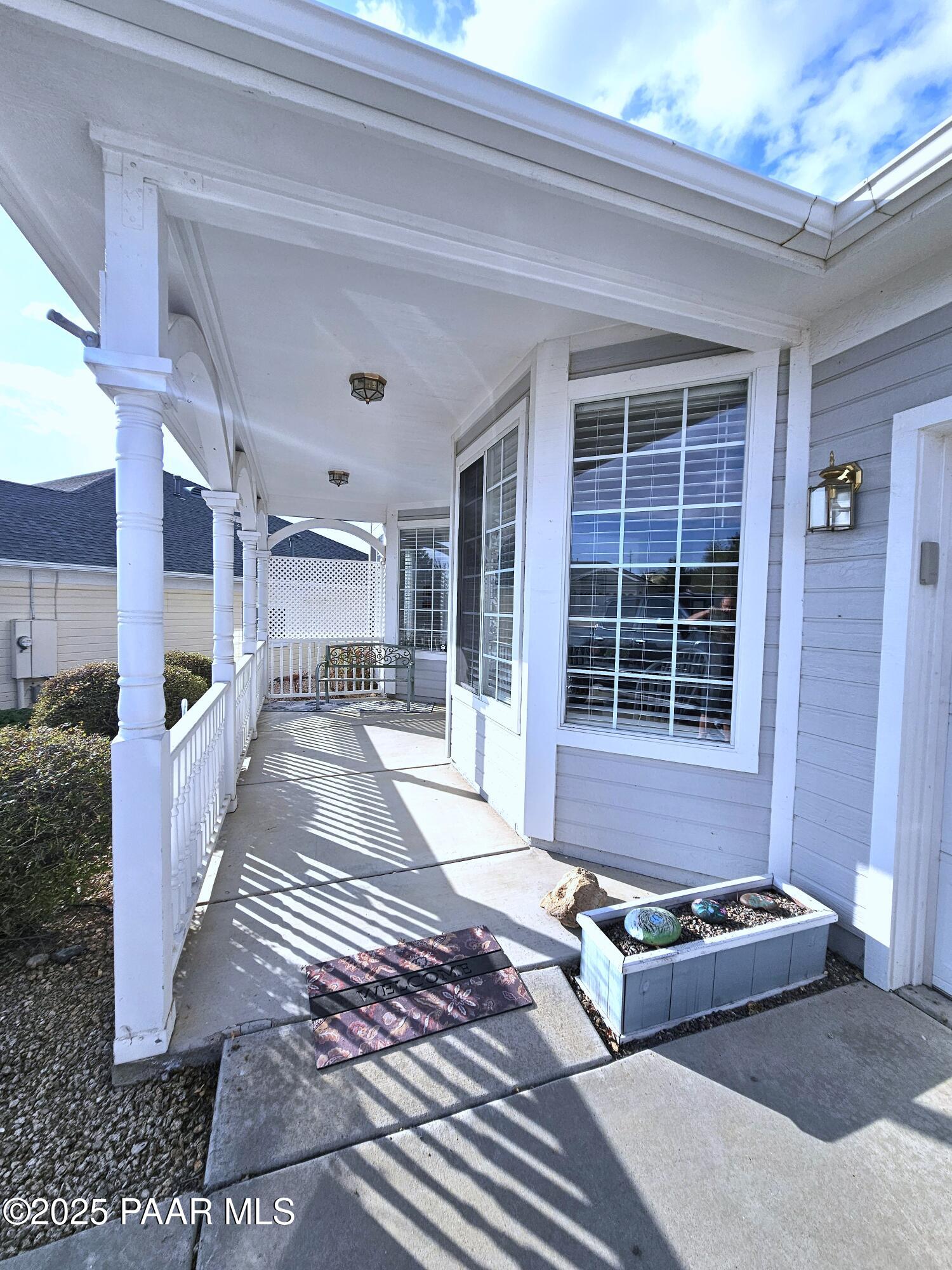 2039 N Oxford