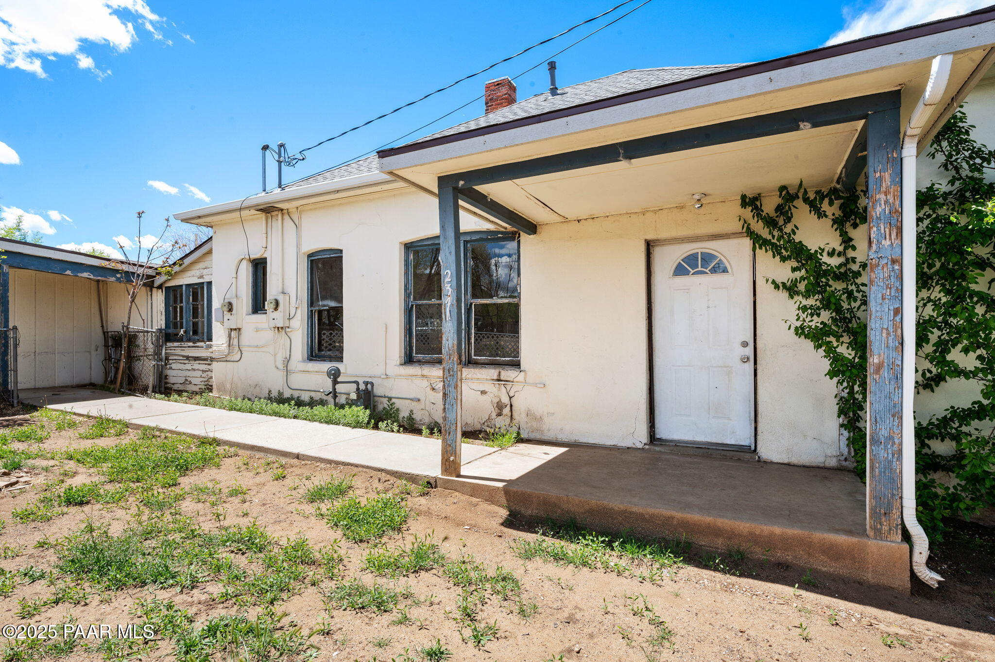 234 N Arizona Avenue