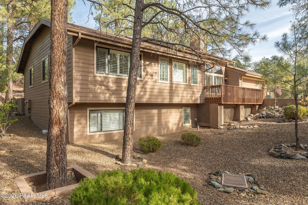 Photo of 1715 Rolling Hills Drive, Prescott, AZ 86303 (MLS # 1078556)