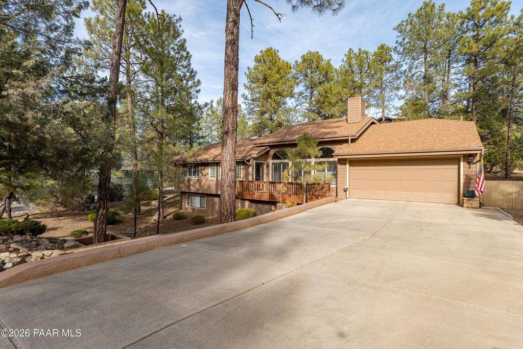 Photo of 1715 Rolling Hills Drive, Prescott, AZ 86303 (MLS # 1078556)