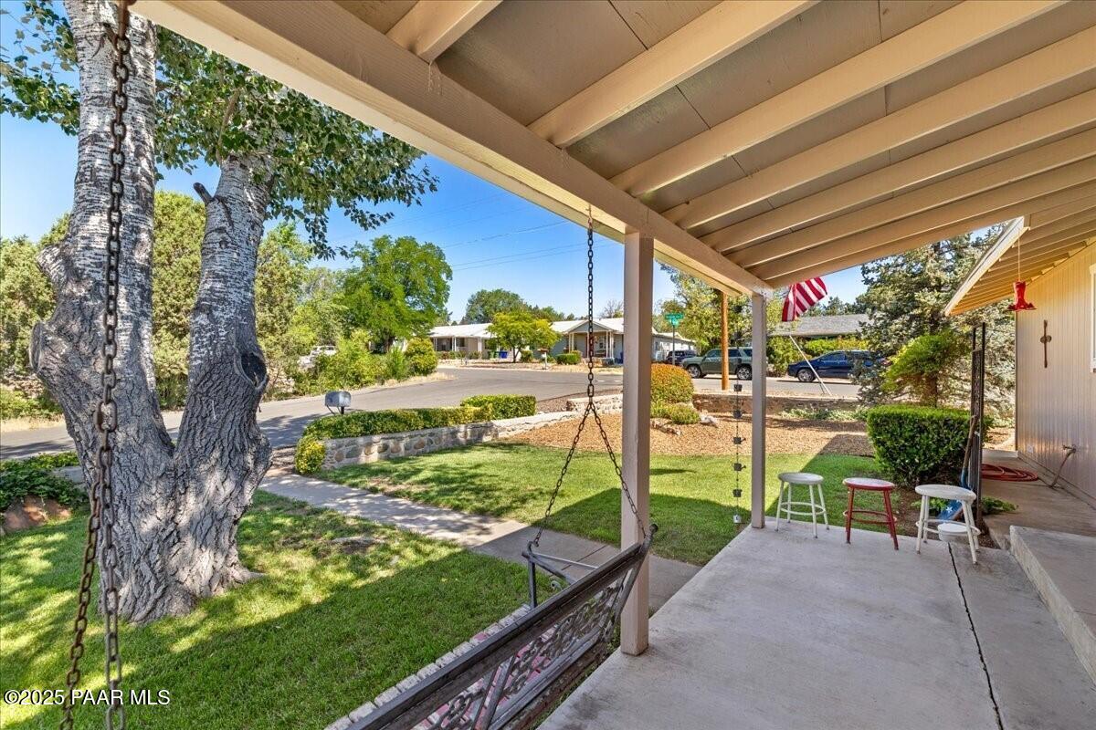 1819 Mountain View Lane