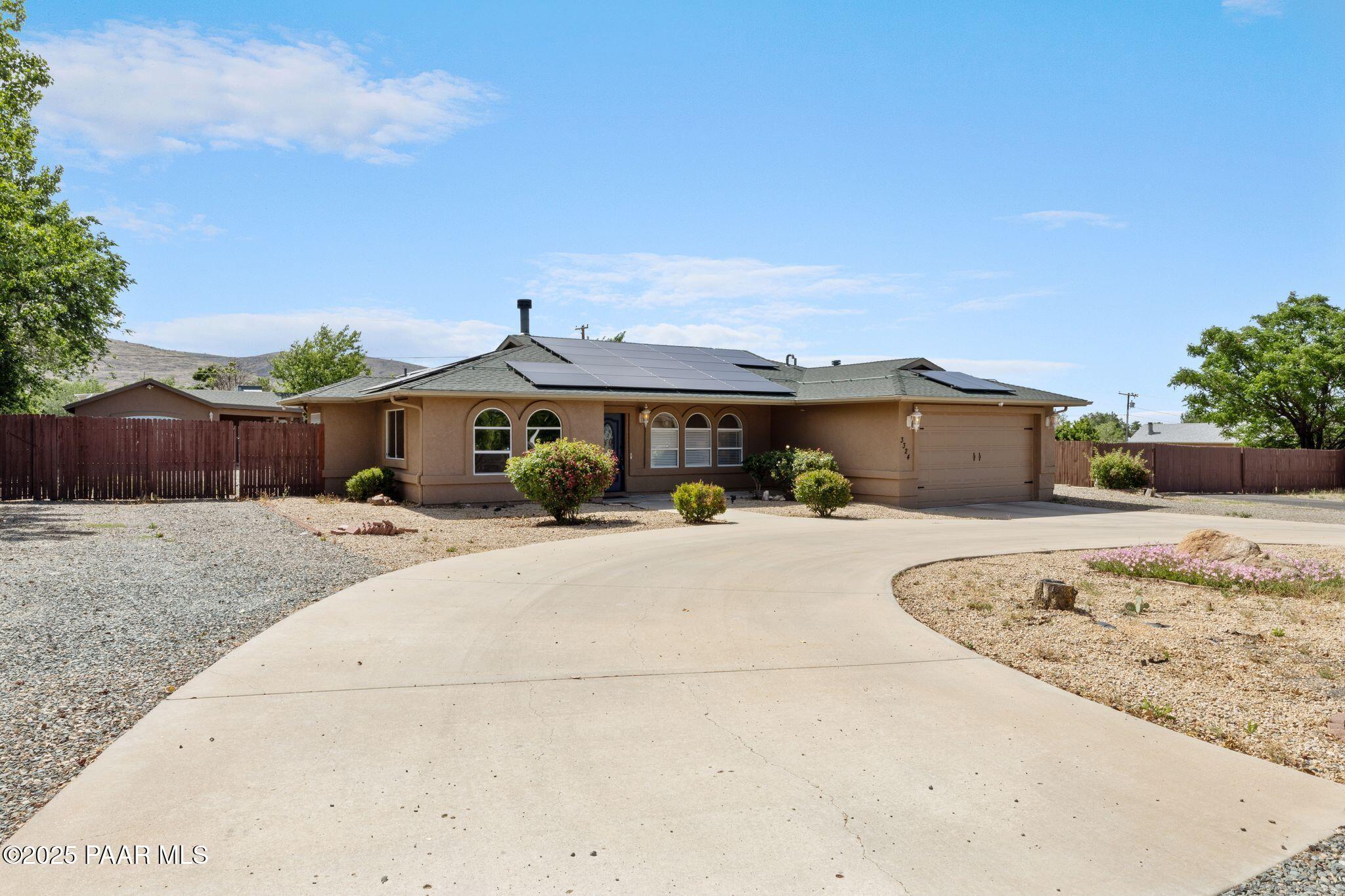 3324 N Meadowlark Drive