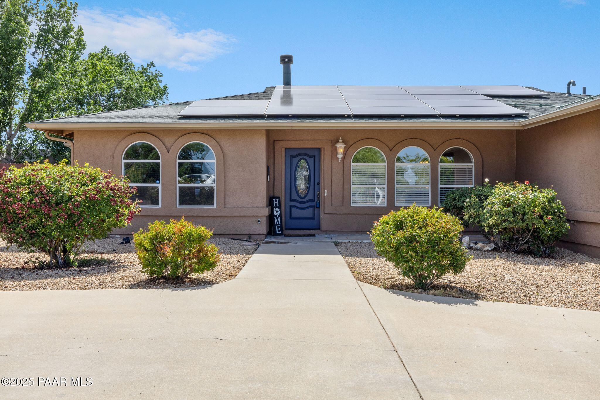 3324 N Meadowlark Drive