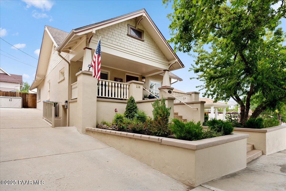 114 S Pleasant Street