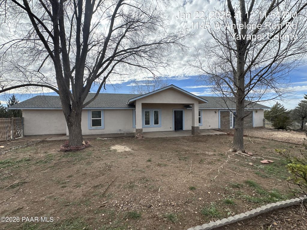Photo of 1145 W Antelope Run Road, Paulden, AZ 86334 (MLS # 1079086)