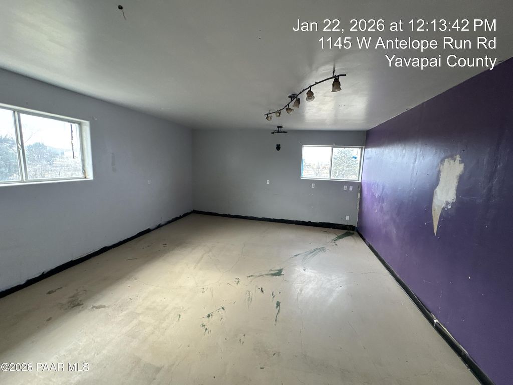 Photo of 1145 W Antelope Run Road, Paulden, AZ 86334 (MLS # 1079086)