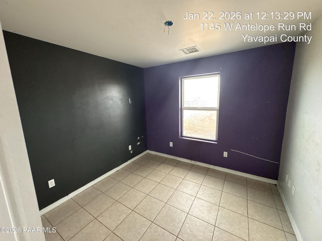 Photo of 1145 W Antelope Run Road, Paulden, AZ 86334 (MLS # 1079086)