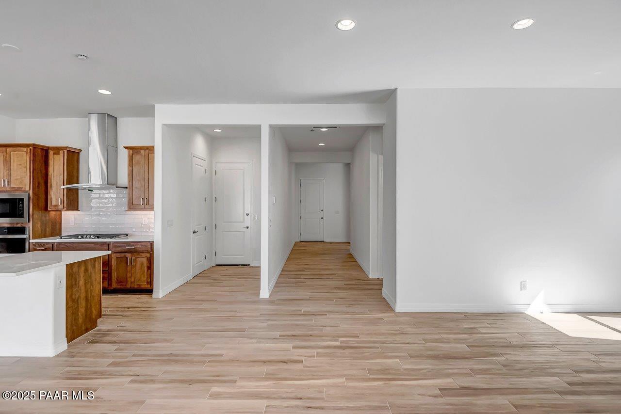 5222 Meandering Trail