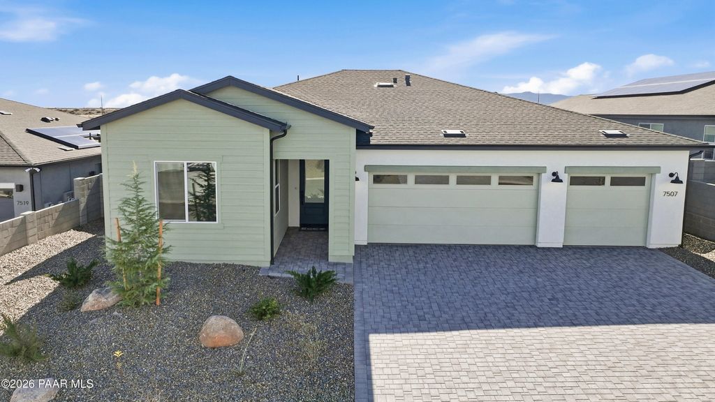 Photo of 7507 E Louie Lane, Prescott Valley, AZ 86315 (MLS # 1080321)