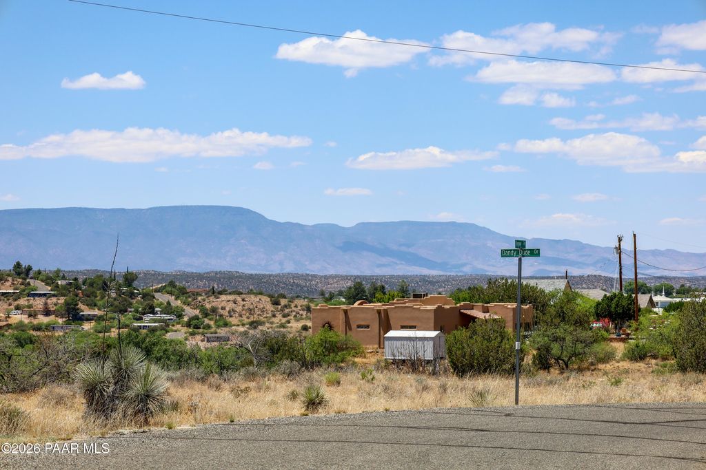 Photo of 4835 N Teepee Terrace Ter, Rimrock, AZ 86335 (MLS # 1082049)