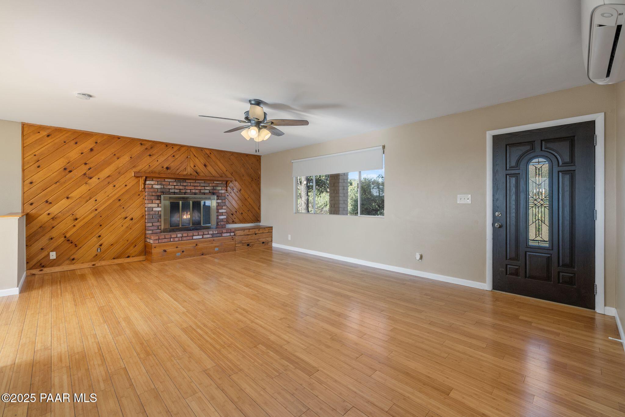 2615 W Red Tail Way