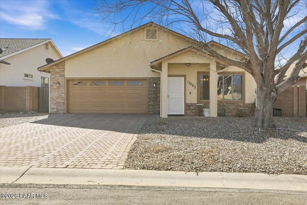 Photo of 13063 E Cancun Street, Dewey-Humboldt, AZ 86327 (MLS # 1079213)