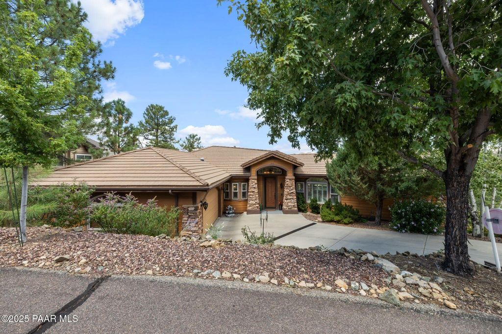 Photo of 1796 Windy Walk Lane, Prescott, AZ 86305 (MLS # 1081271)