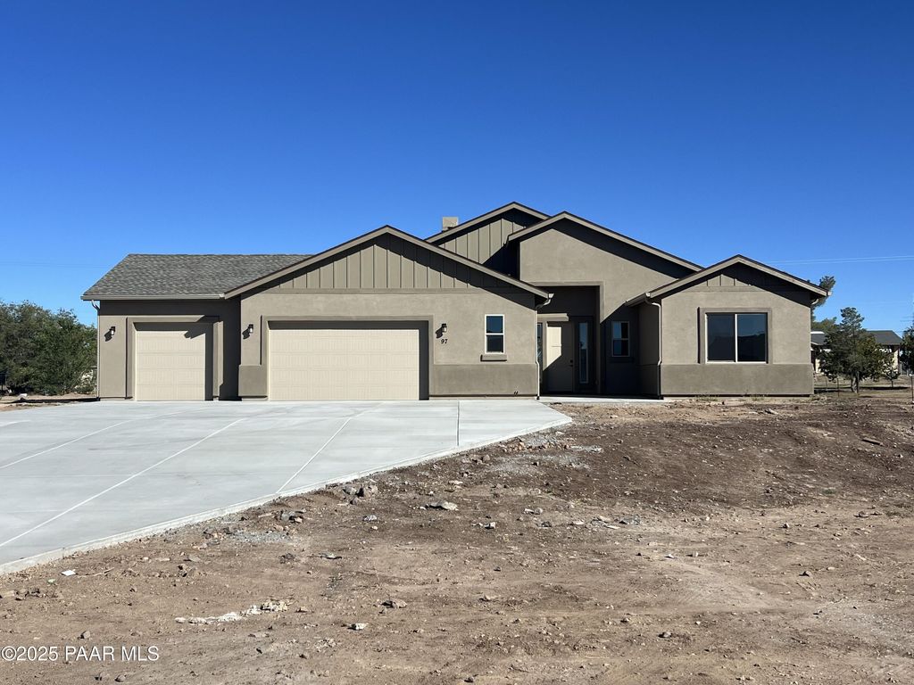 Photo of 97 Brenna Drive, Chino Valley, AZ 86323 (MLS # 1077390)