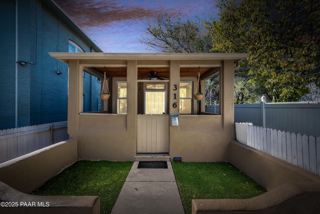 Photo of 316 S Cortez Street, Prescott, AZ 86303 (MLS # 1077655)