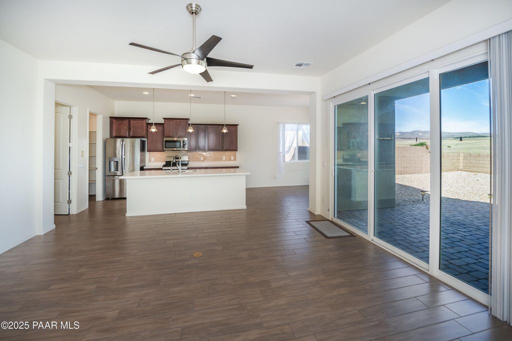 Photo of 1003 N Diaz Street, Prescott Valley, AZ 86327 (MLS # 1081490)