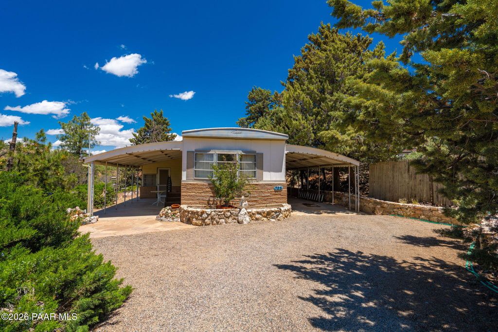 Photo of 725 S Topaz Trail, Prescott, AZ 86303 (MLS # 1082500)