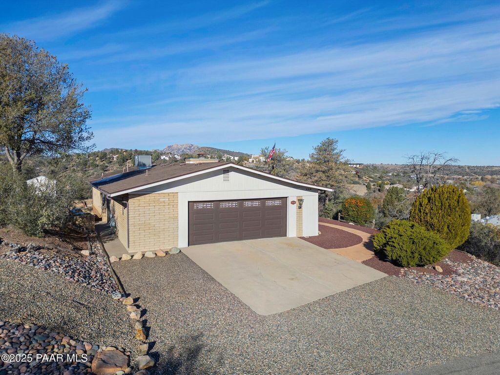 Photo of 2710 Ridge Road, Prescott, AZ 86301 (MLS # 1078169)