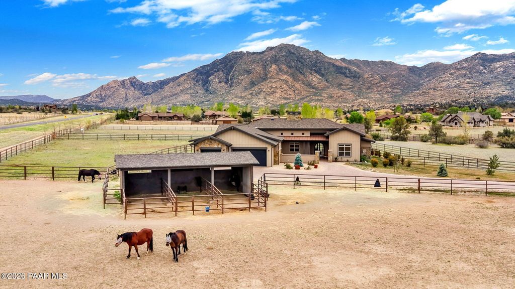 Photo of 4155 W Oatman Flat Circle, Prescott, AZ 86305 (MLS # 1080687)