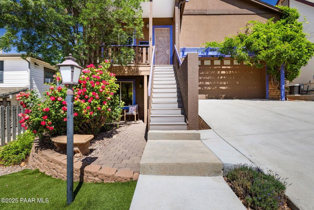 Photo of 245 S Hardin Street, Prescott, AZ 86303 (MLS # 1076952)