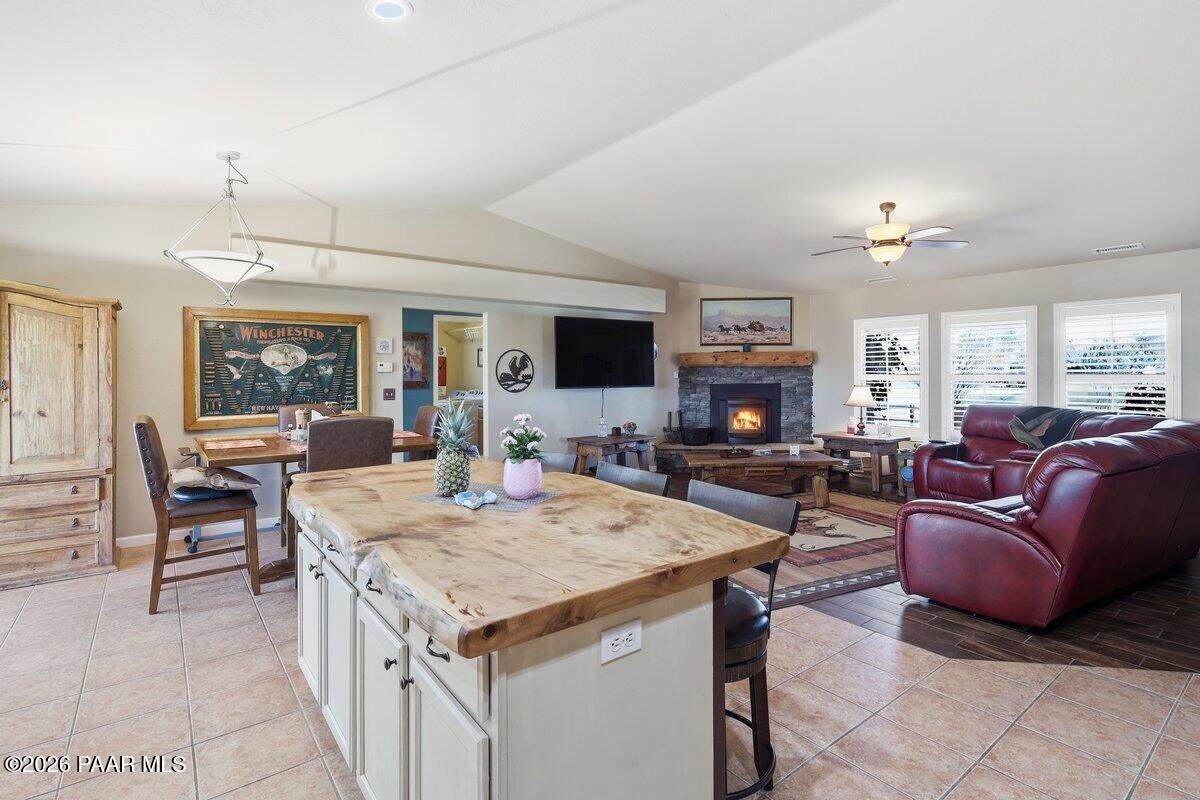 2550 W Canta Libre Road