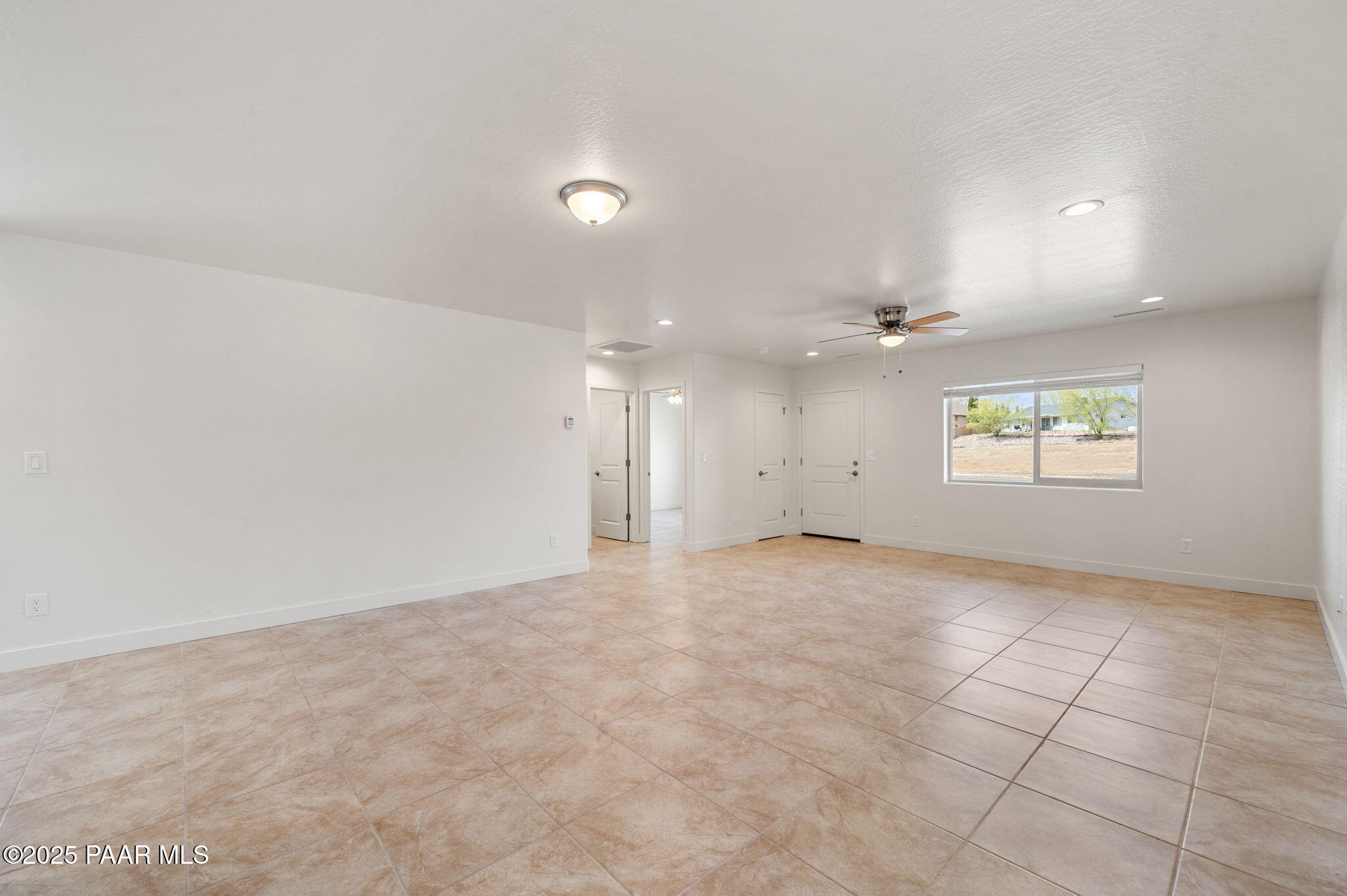 4285 N Viewpoint Drive