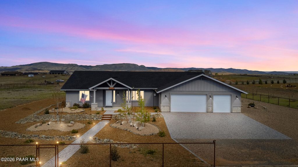 Photo of 10337 N High Plains Trail, Prescott Valley, AZ 86315 (MLS # 1081087)