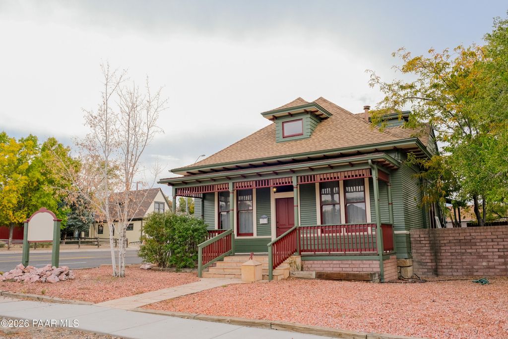 Photo of 302 N Virginia Street, Prescott, AZ 86301 (MLS # 1079637)