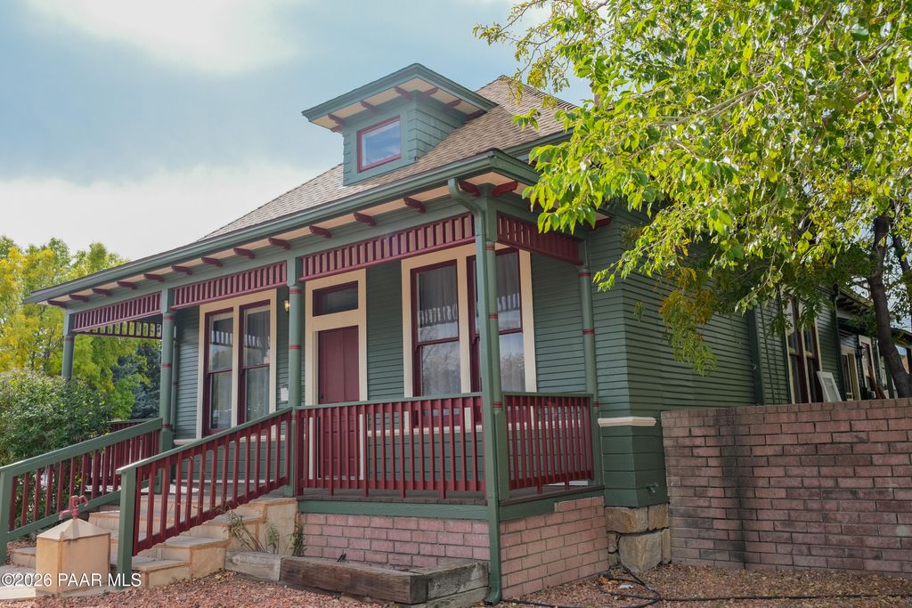 Photo of 302 N Virginia Street, Prescott, AZ 86301 (MLS # 1079637)