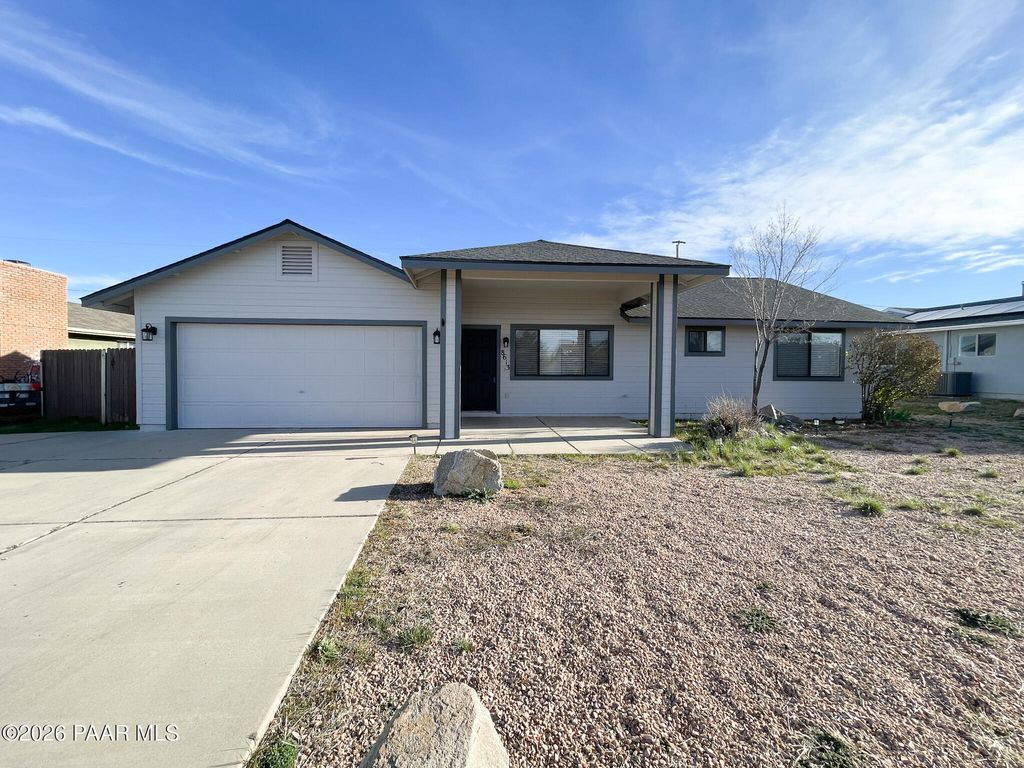 Photo of 8613 E Hopi Drive, Prescott Valley, AZ 86314 (MLS # 1079859)