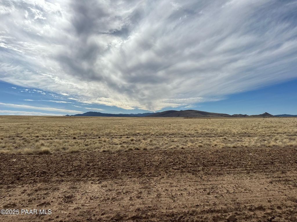 Photo of 511 Lonesome View Road, Prescott Valley, AZ 86315 (MLS # 1076754)