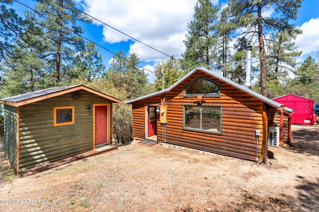 Photo of 4872 S Juniper Loop Road, Prescott, AZ 86303 (MLS # 1081243)