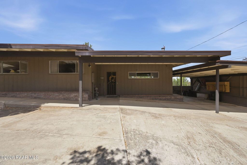 Photo of 805 Crest Drive, Prescott, AZ 86303 (MLS # 1081983)