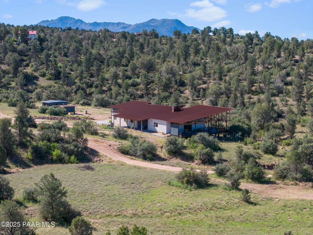 Photo of 15221 N Unbridled Trail, Prescott, AZ 86305 (MLS # 1076439)