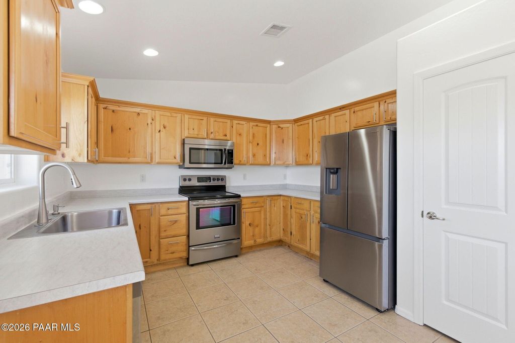 Photo of 2002 E Road 2 N, Chino Valley, AZ 86323 (MLS # 1080261)