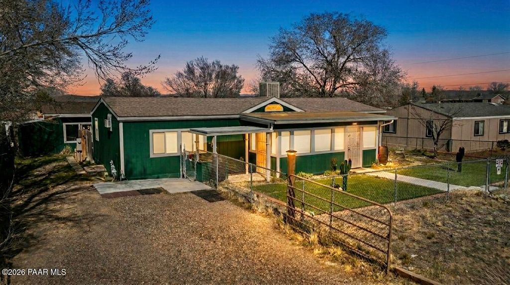 Photo of 1920 E Grasshopper Lane, Chino Valley, AZ 86323 (MLS # 1079799)