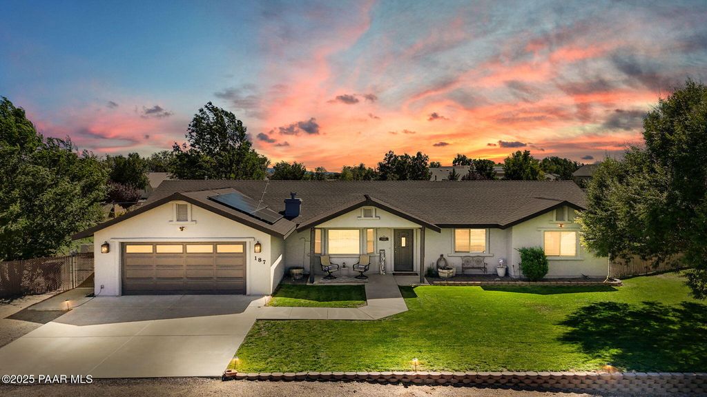 Photo of 187 N Sycamore Vista Drive, Chino Valley, AZ 86323 (MLS # 1077079)