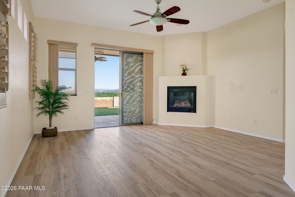 Photo of 592 W Saddle Creek Drive, Camp Verde, AZ 86322 (MLS # 1081090)