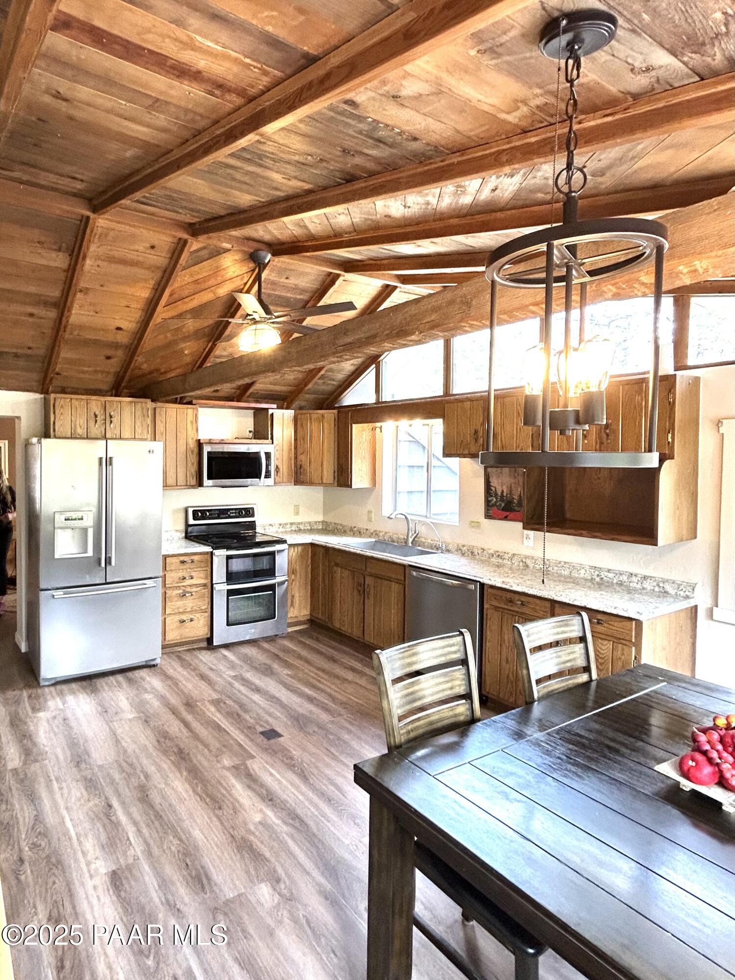 3702 E Pine Mountain Road