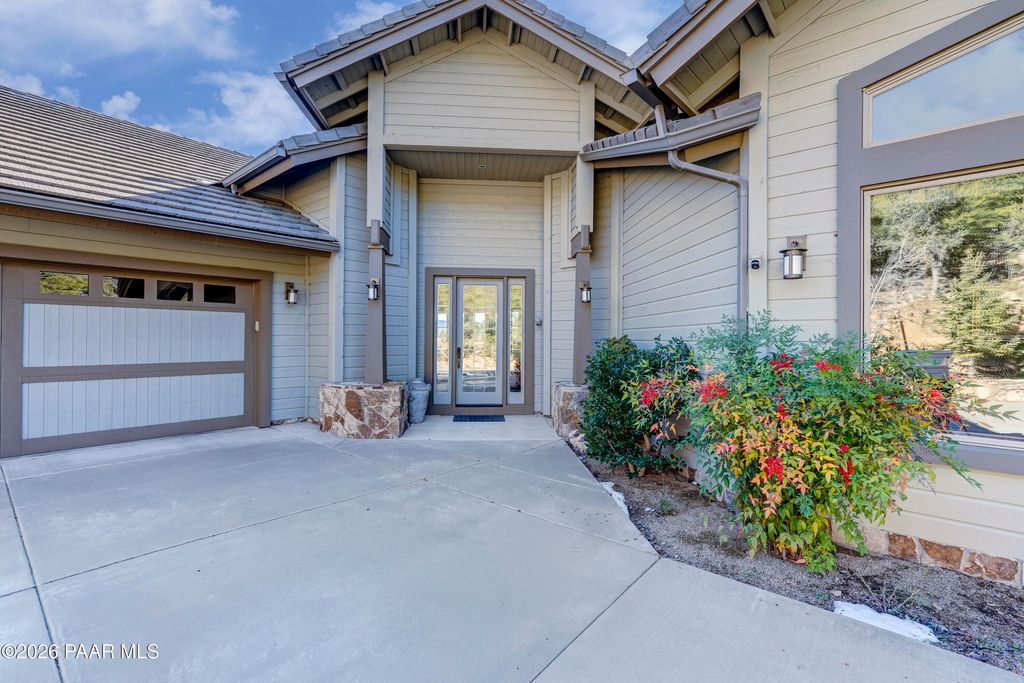 Photo of 1065 S High Valley Ranch Road, Prescott, AZ 86303 (MLS # 1078833)