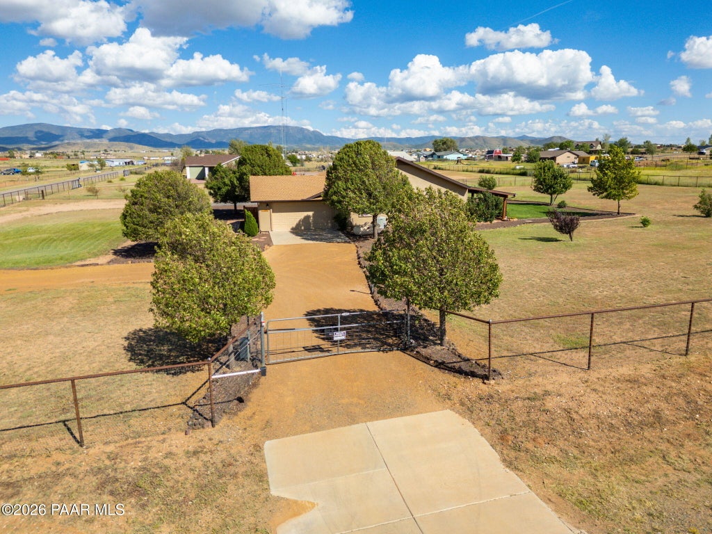 Photo of 11655 N Poquito Valley Road, Prescott Valley, AZ 86315 (MLS # 1084928)