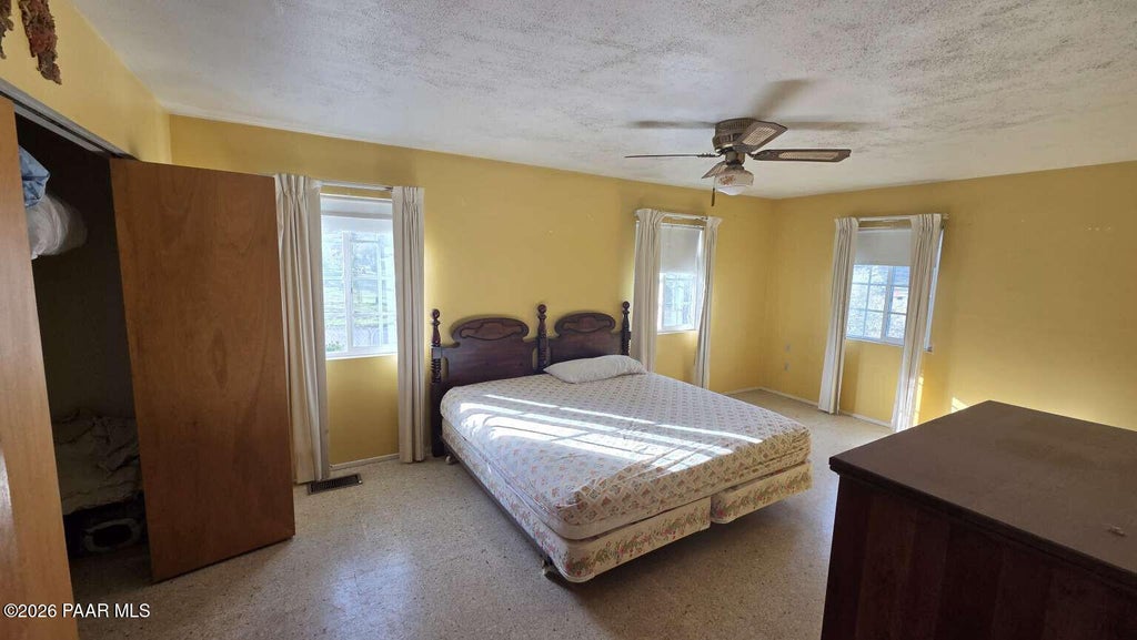 Photo of 10231 S Fir Street, Mayer, AZ 86333 (MLS # 1086073)