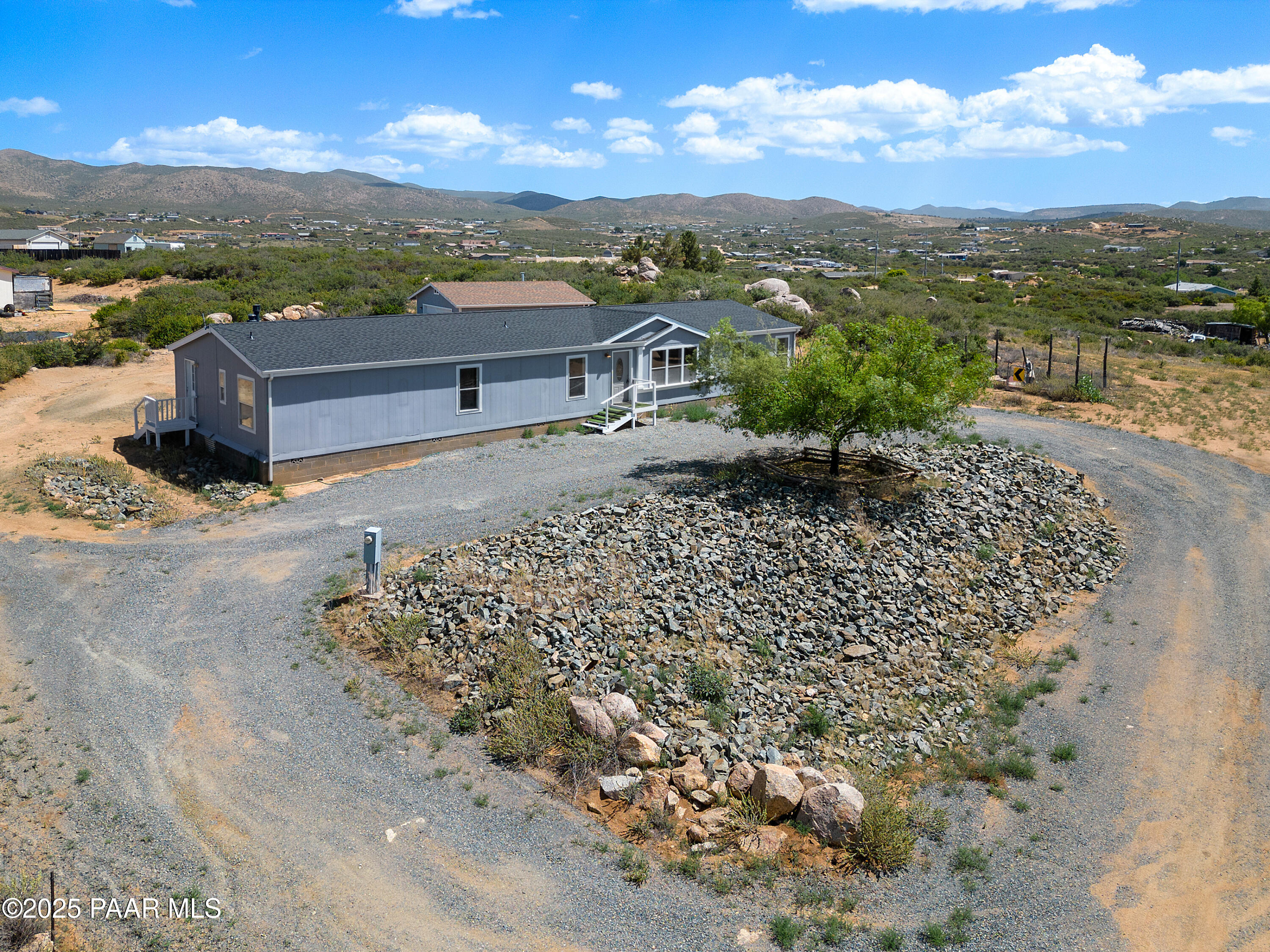 555 N Old Coach Trail