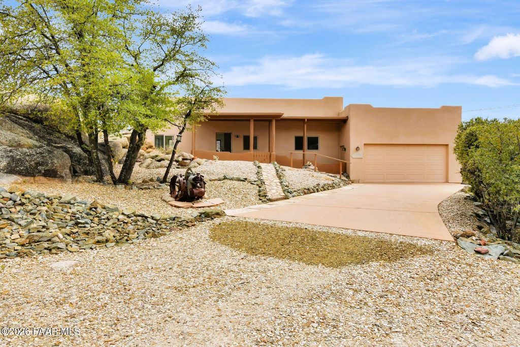 Photo of 4400 N Granite Gardens Drive, Prescott, AZ 86301 (MLS # 1080922)