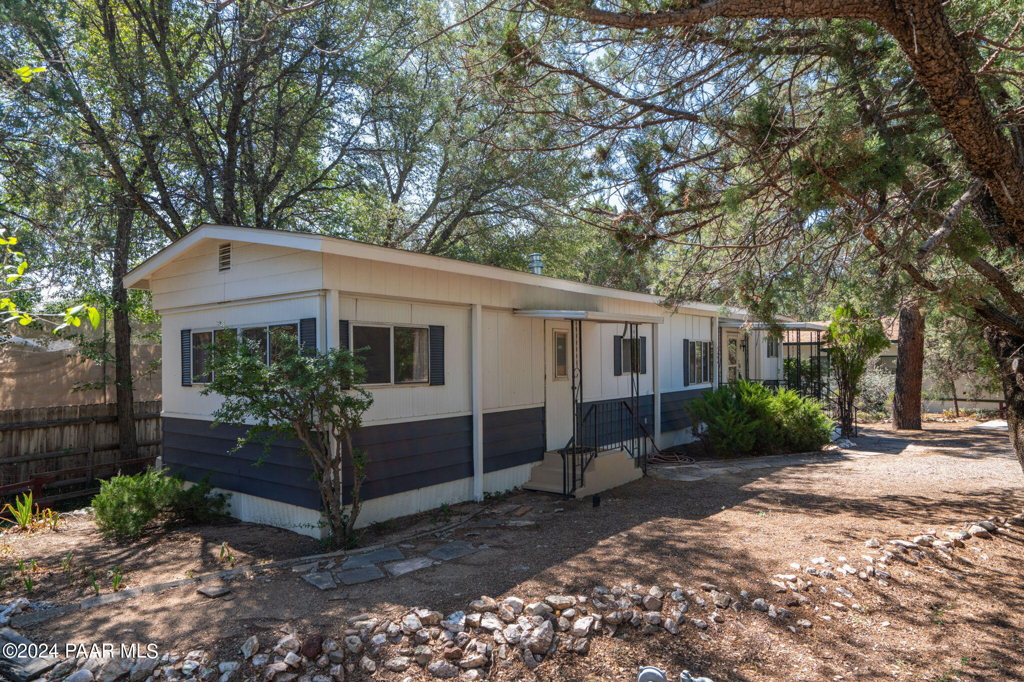 1694 White Oak Circle