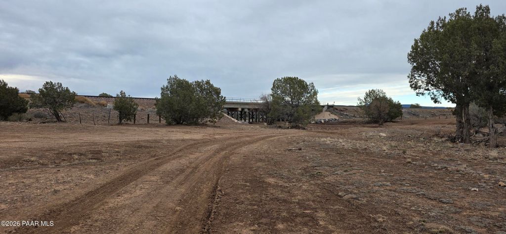 Photo of 214 Juniper Woods, Ash Fork, AZ 86320 (MLS # 1079514)