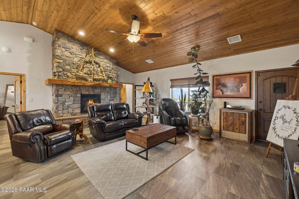 Photo of 15724 E Bonanza Trail, Dewey-Humboldt, AZ 86327 (MLS # 1082133)
